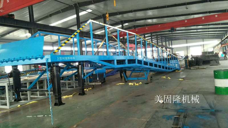 克拉玛依移动式登车桥厂家