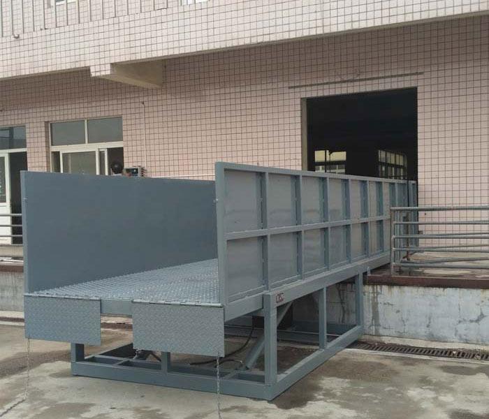 克拉玛依升降卸猪台